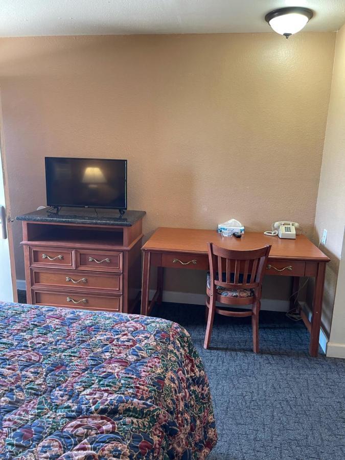 American 2* Council Bluffs