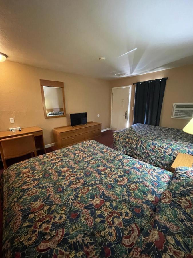 American 2* Council Bluffs